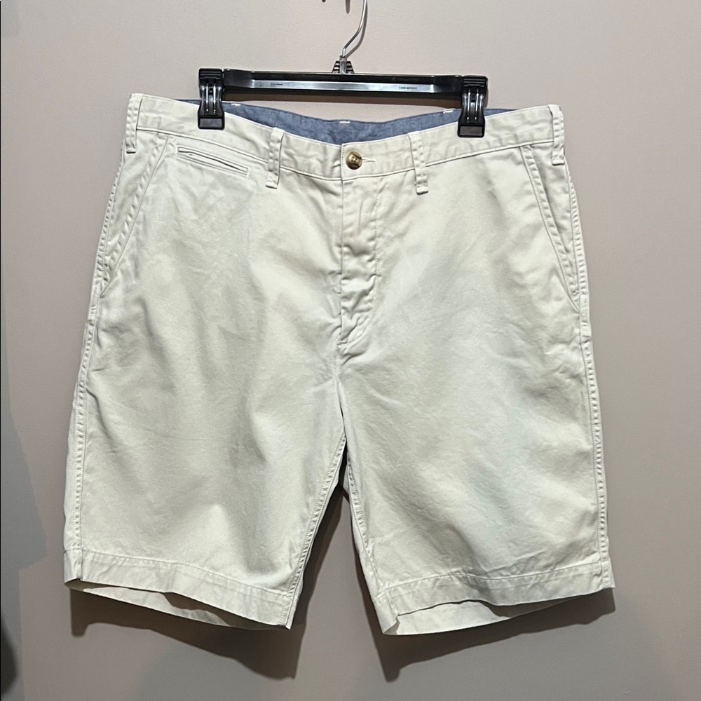 Polo Ralph Lauren Men's Tan Flat Front Shorts